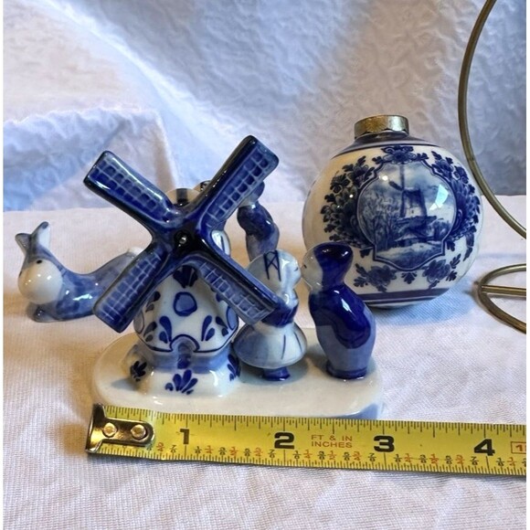 vintage Delft Blue Holland figurines Kissing Couple Windmill Ornament Rabbit - Picture 7 of 16